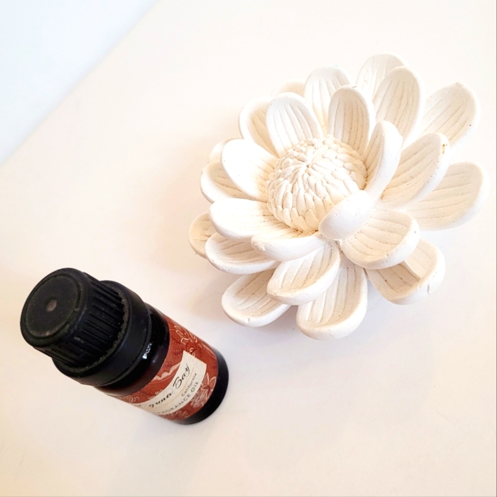 NEW White Flower Incense Oil Holder